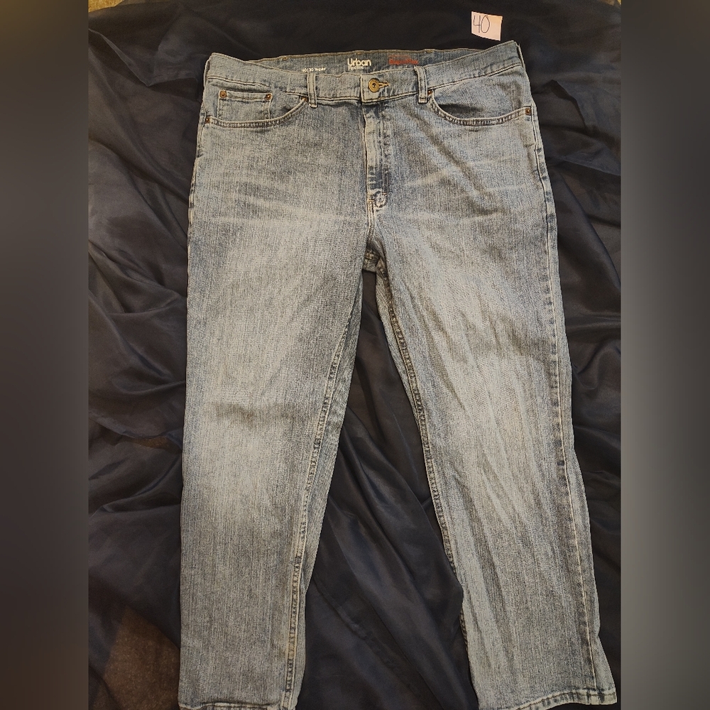 Men's light wash denim skinny jeans